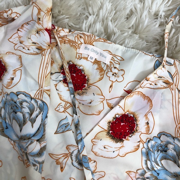 Silky floral wrap dress! - Picture 5 of 5